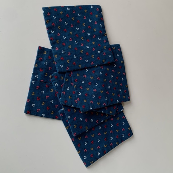 Set of 6 handmade denim blue cotton with petite floral print coasters 3”x3” - Picture 5 of 6